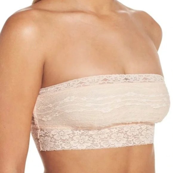 NWT Free People Scalloped Lace Bandeau in Soft Pink - Picture 1 of 8